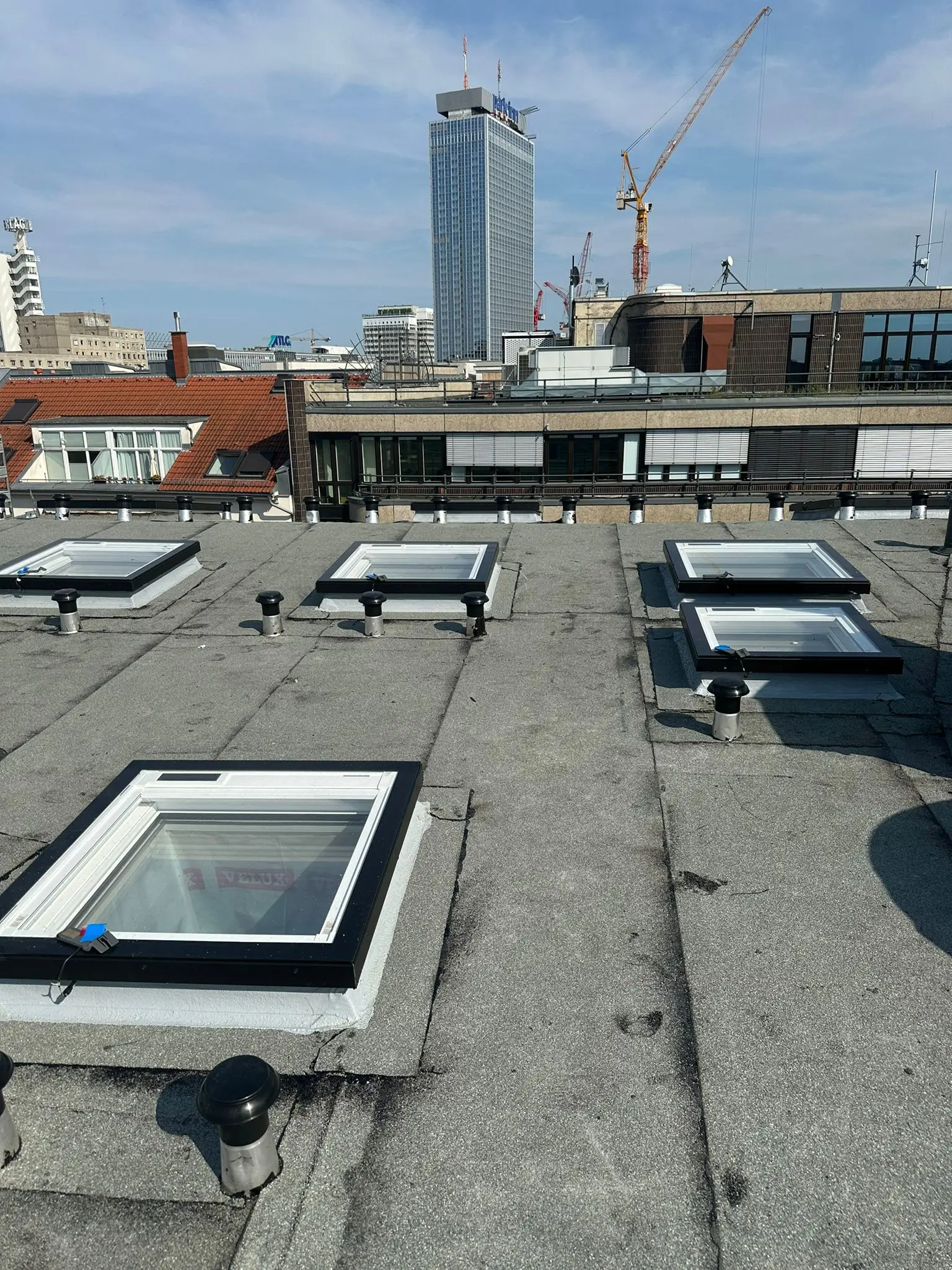 Dachsanierung Brandenburg – fachgerechte Flachdach-Detailausführung