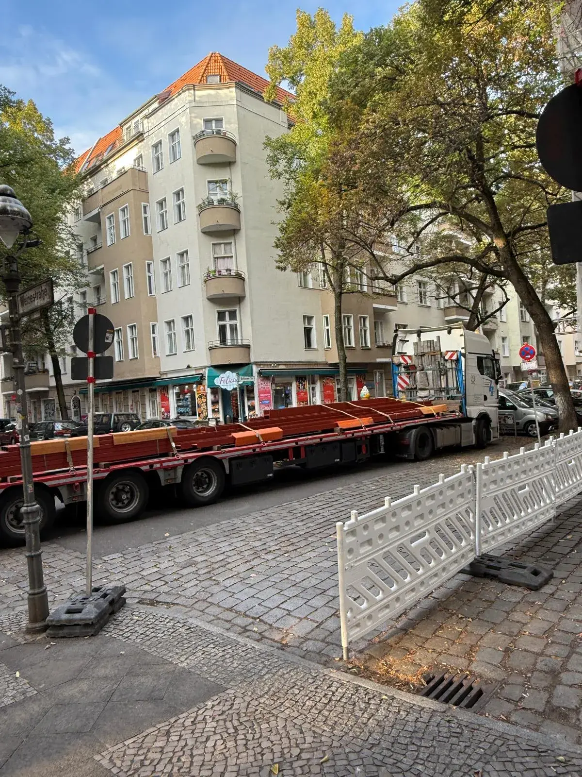 Dachsanierung an einem Wohngebäude in Hoppegarten – fachgerechte Erneuerung der Dachfläche im Bestand
