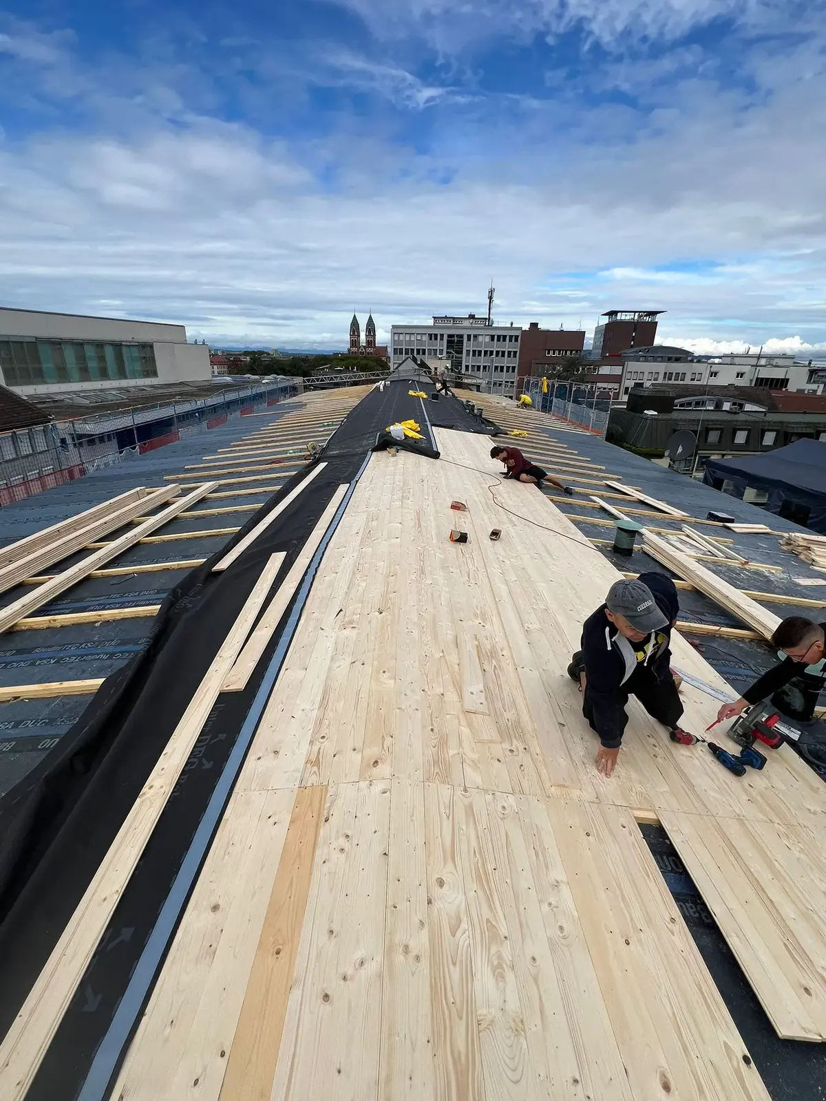 Wiederherstellung des Untergrunds auf einem Flachdach