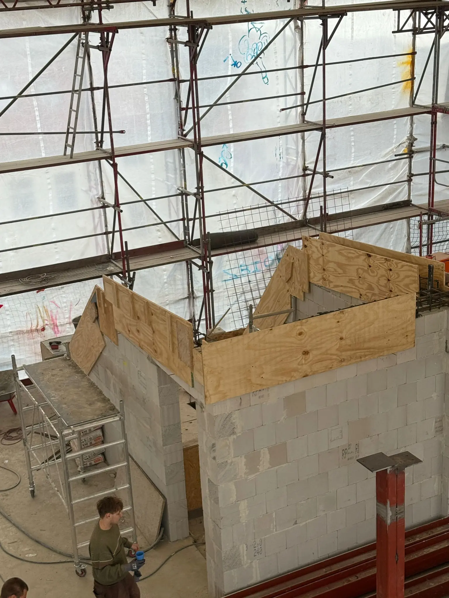 Steildach im Neubau: Dachfläche während der Umsetzung